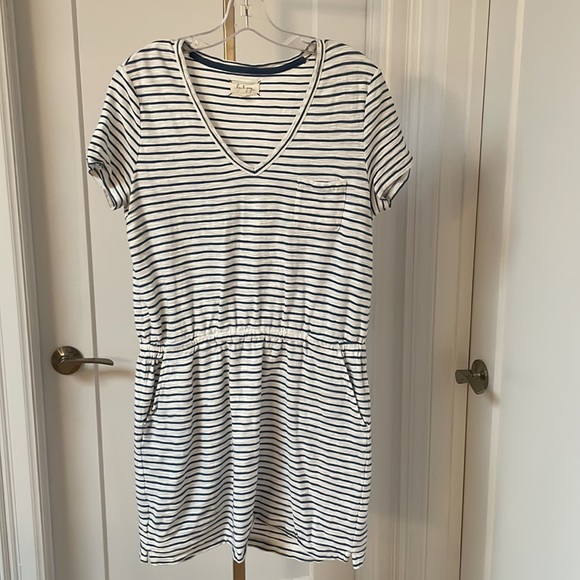 Lou & Grey tshirt dress - Picture 5 of 5